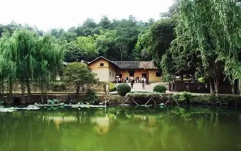 伟 人 故 里——韶 山 记