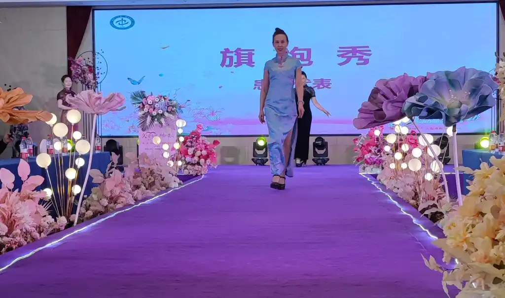 “旗袍秀”大型患教公益活动郑州举行