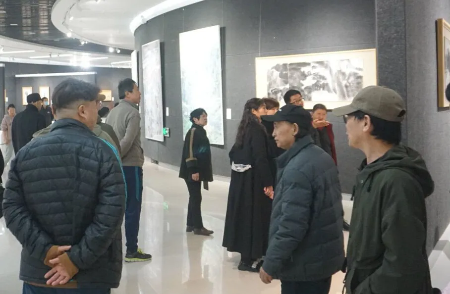 魏辉中国画作品展在郑州美术馆瑞达分馆开幕