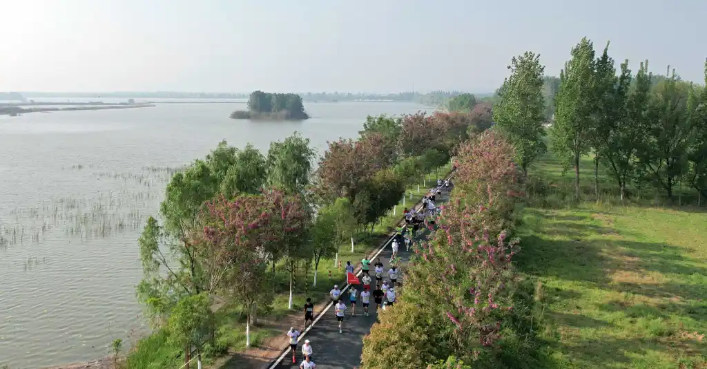 民權馬拉松賽開跑 萬馀跑友盡享黃河故道風光